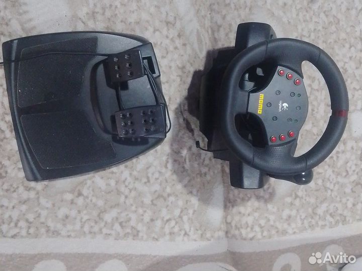 Игровой руль logitech momo racing