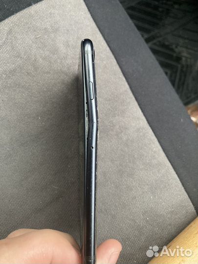 iPhone SE (2020), 64 ГБ
