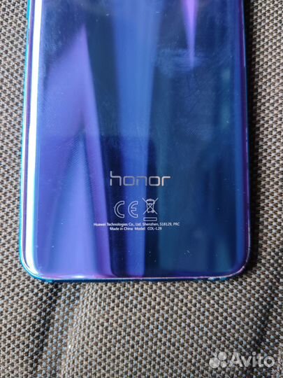 HONOR 10, 4/64 ГБ