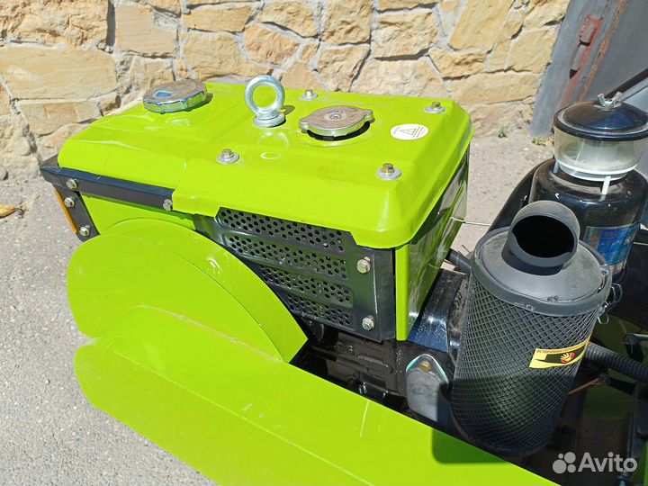 Двигатель дизель 13/15 л.с. R195 с электростартер