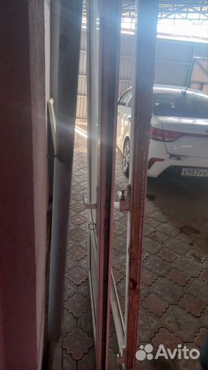 Двери пластиковые бу