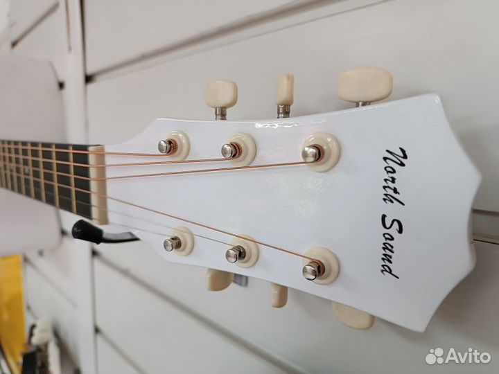 Гитара North Sound белая