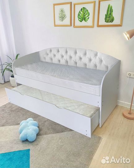 Кровать для малыша 2е спальное велюр лдсп