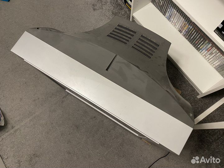 Телевизор Samaung Trinitron
