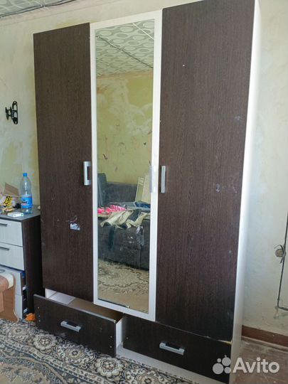 Шкаф для одежды бу