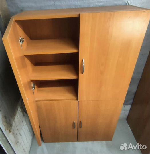 Шкаф