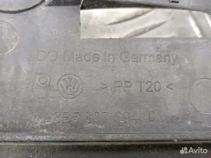 Кронштейн для Volkswagen Passat 5 GP