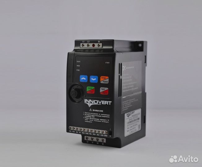 Частотный преобразователь 0.75 квт 220/380*