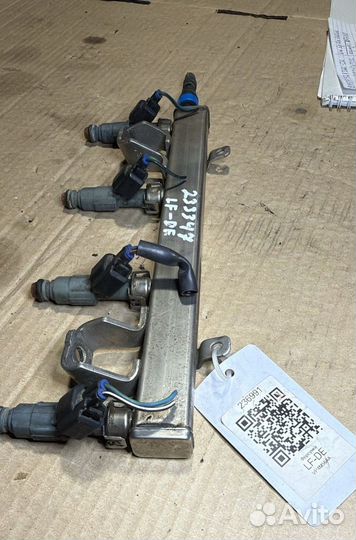 Форсунка топливная б/у Mazda 3, 5, 6