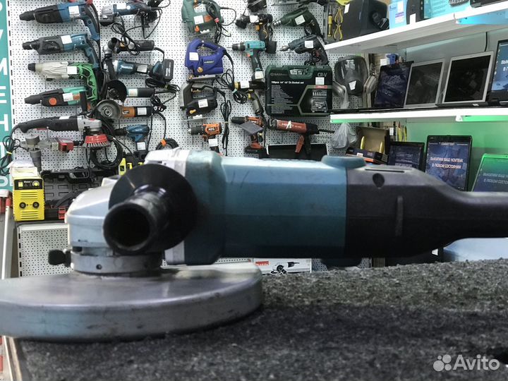 Болгарка Makita GA9010C