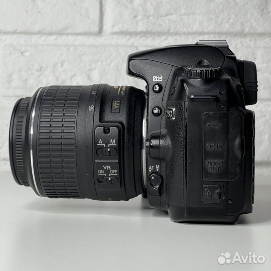 Nikon D80 kit 18-55mm 58201 кадров