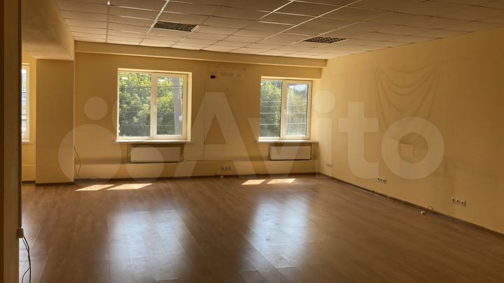 Светлый чистый офис (76 м) по ул. Селекционной 1