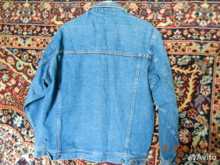 Джинсовая куртка мужская б\у 50-52 размера