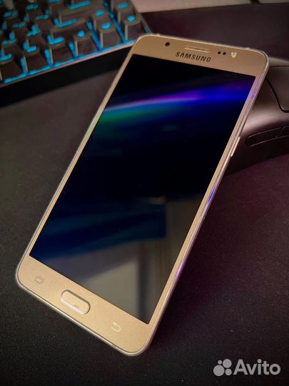 Телефон Samsung g5