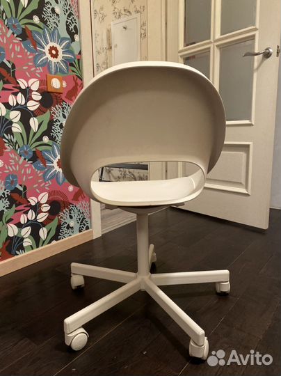 Стул кресло офисный на колесах IKEA