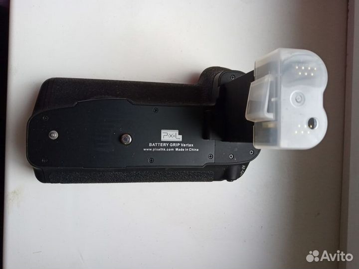 Батарейный блок Pixel Vertax E7 для Canon EOS 7D