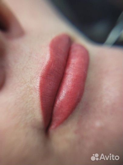 Перманентный макияж бровей губ и век