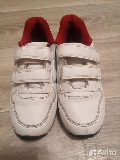 Кроссовки кожаные детские
