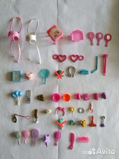 Аксессуары для разных кукол