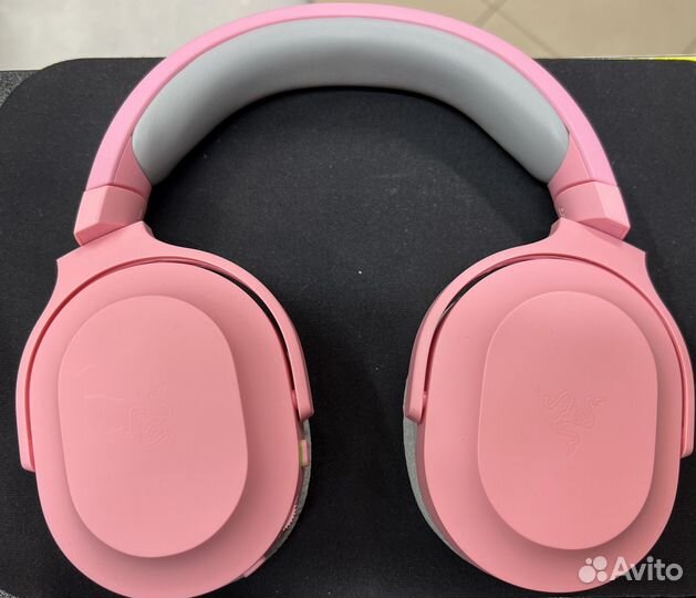 Игровые наушники Razer Barracuda X Pink