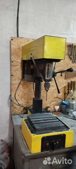 Сверлильный станок 2м112