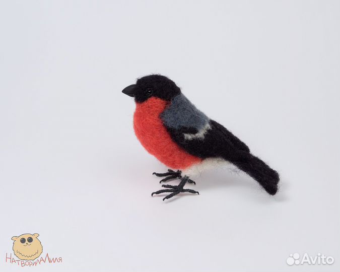 Снегирь из шерсти фигурка подарок для мамы сестры