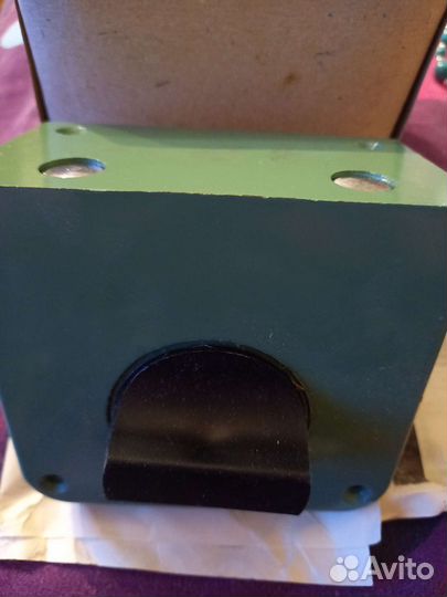 Замок дверной накладной новый времен СССР