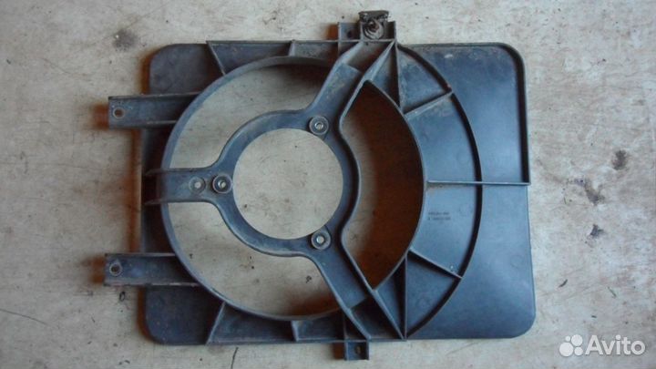 Кожух (диффузор) вентилятора 2110