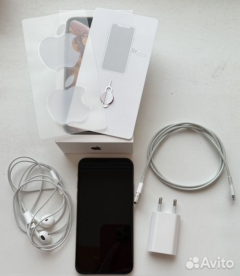 iPhone Xs, 64 ГБ