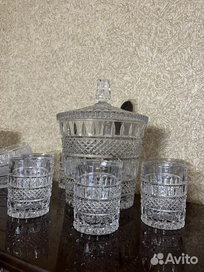 Крюшонница со стаканами и мельхиоровым паловником
