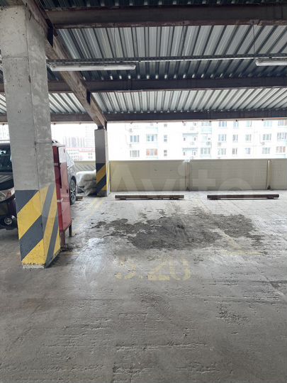 Машиноместо, 15 м²