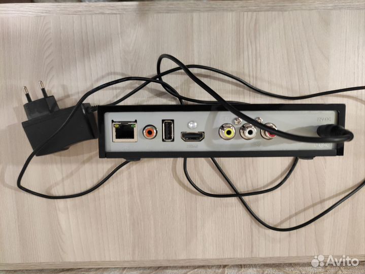 Приставка Arris vip1003g