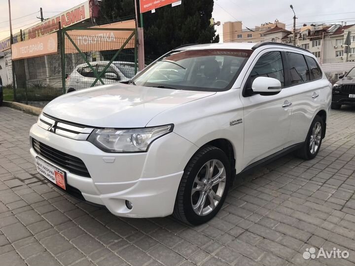 Mitsubishi Outlander 2.4 CVT, 2013, 192 500 км