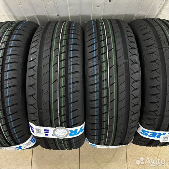 Viatti Strada Asimmetrico V-130 215/50 R17 91V