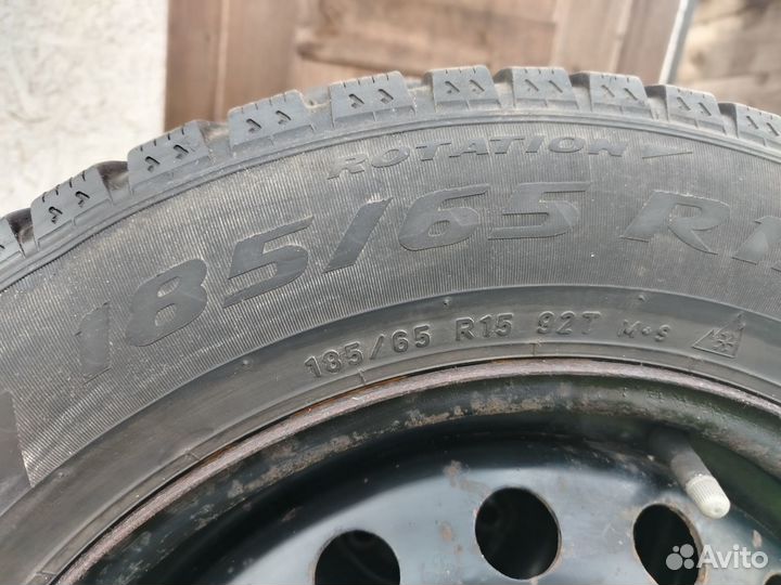 Pirelli Ice Zero 185/65 R15 92T