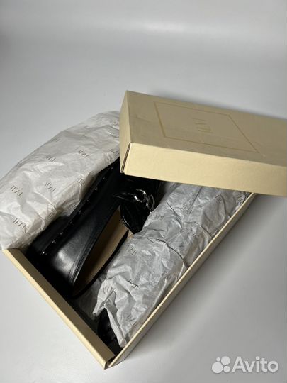 Лоферы женские