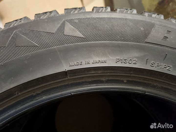 Bridgestone Blizzak Spike-01 225/55 R17 101T