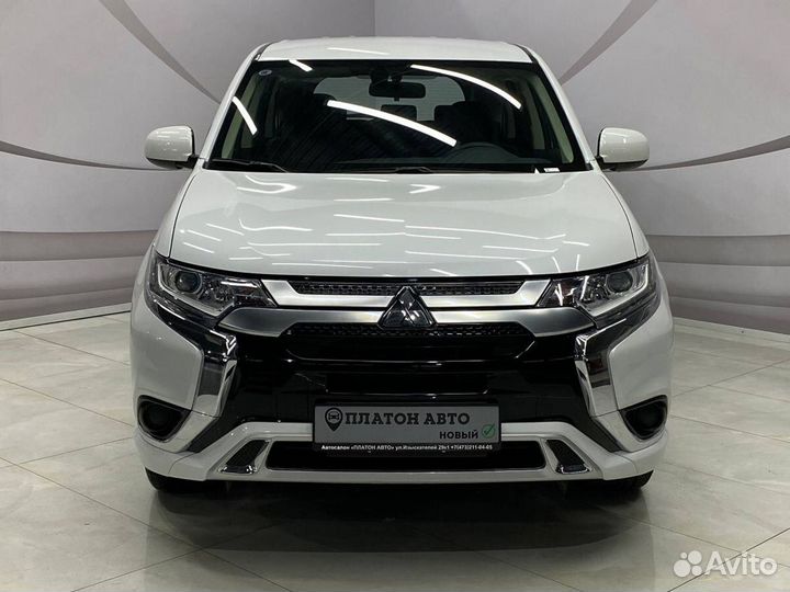 Mitsubishi Outlander 2.0 CVT, 2022