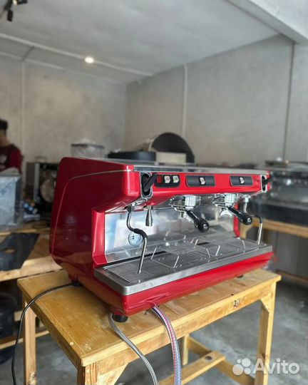 Кофемашина Nuova Simonelli Appia Life 2 GrS