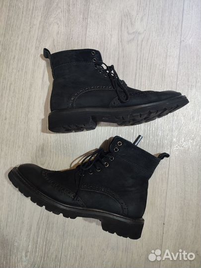 Ботинки женские