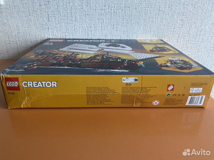 Lego Creator 31109 Пиратский корабль