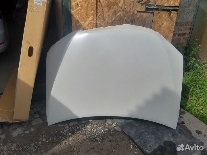 Капот на toyota camry 55