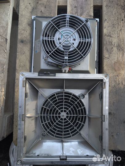 Вентилятор Rittal SK 3325617 с Emblast w2s130 aa25