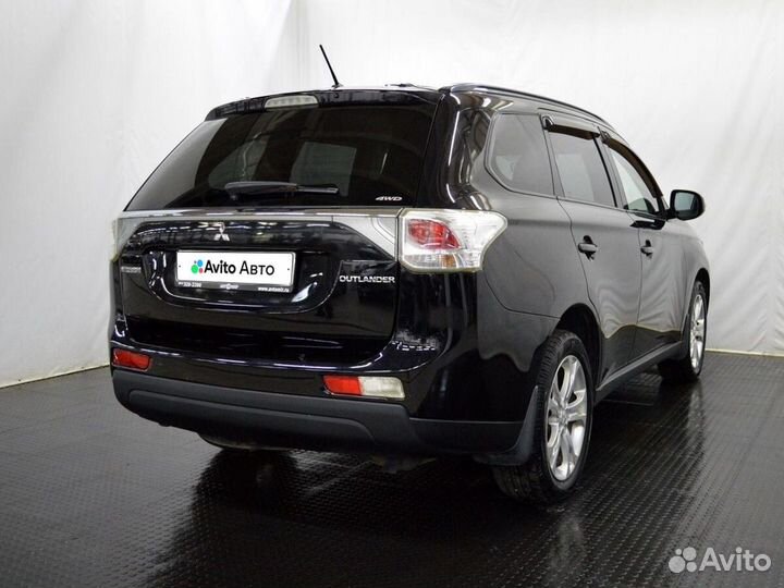 Mitsubishi Outlander 2.0 CVT, 2012, 233 663 км