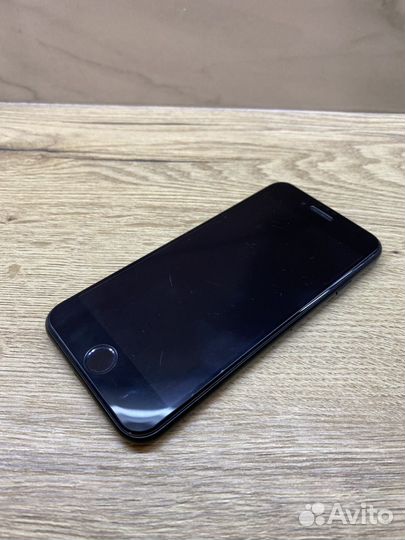 iPhone SE (2020), 64 ГБ