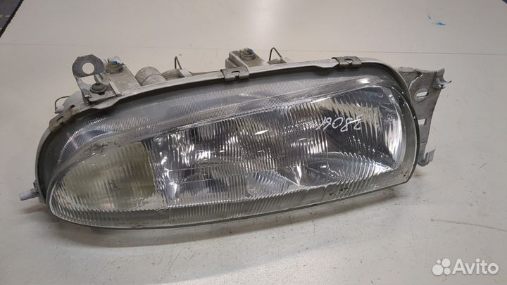 Фара (передняя) Ford Fiesta, 1999