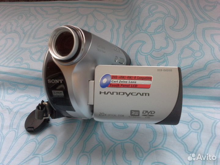 Видеокамера Sony DCR-DVD105E