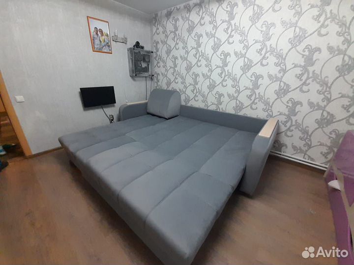 Диван Угловой на металлокаркасе