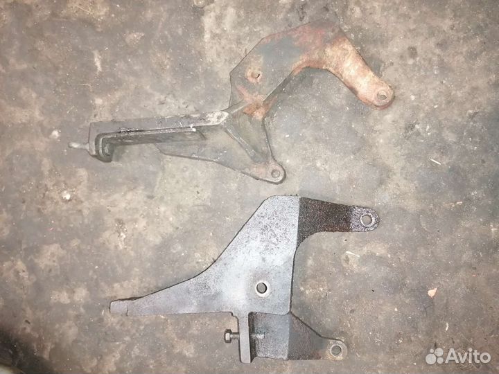 Кронштейн двигателя УАЗ газель