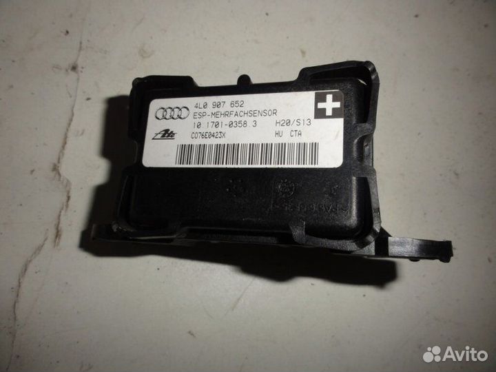 Датчик ускорения Audi Q7 4L 4.2 BAR 2008